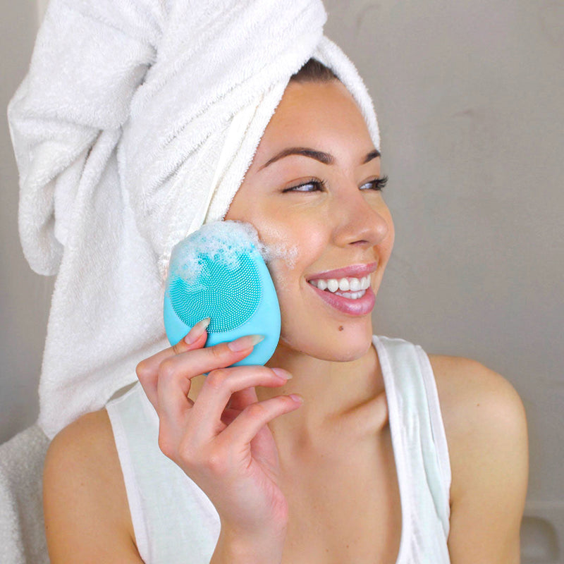 Isla Facial Cleansing Brush